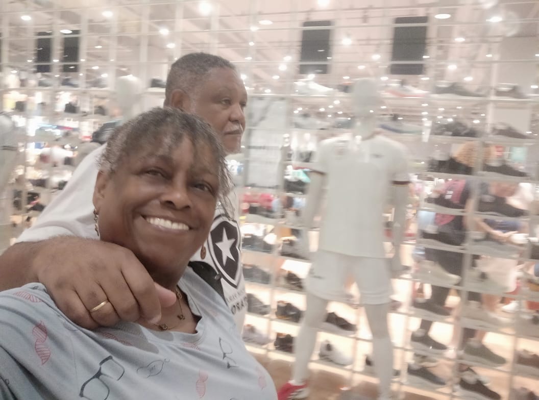 Casal com criança